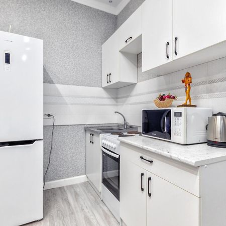 Прекрасная Студия В Элитном Доме Pawlodar Exterior foto